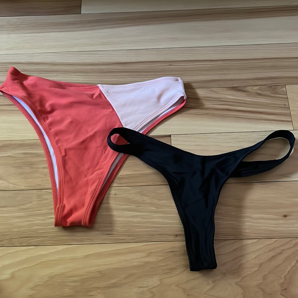 2 Shein bikini bottoms